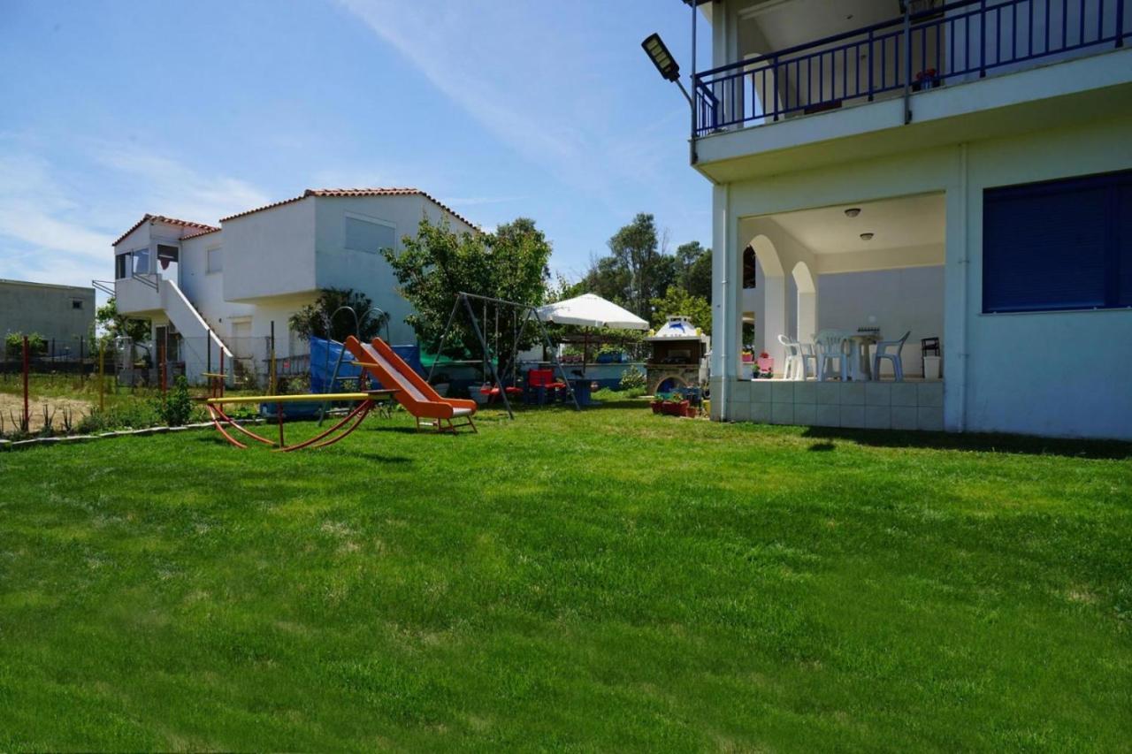 Вилла Dolphins House Paralia Avdhiron Экстерьер фото